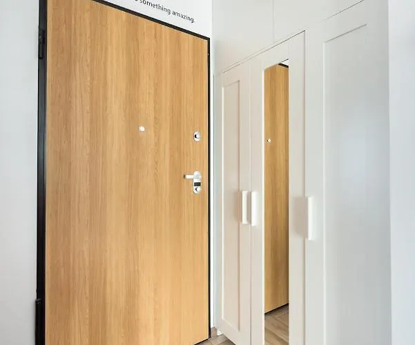 Wilanow 2-bedroom By Bookinghost Lägenhet