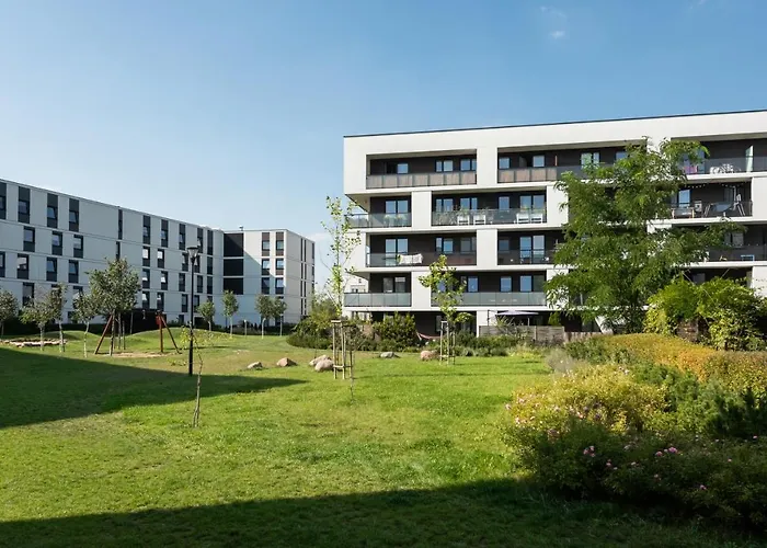 Wilanow 2-bedroom By Bookinghost ワルシャワ