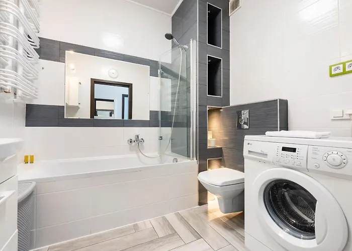 Wilanow 2-bedroom By Bookinghost