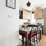 דירה Wilanow 2-bedroom By Bookinghost